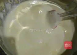 Vanilla Chiffon Cupcake Recipe Illustration 6