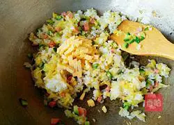 Cheese Fried Rice Recipe Illustration 7