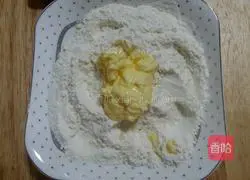 Honey Walnut Pie Recipe Illustration 12