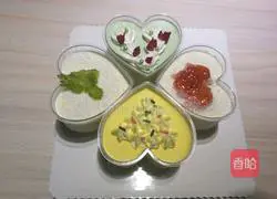 Illustration of how to make four-leaf clover mousse cake 1