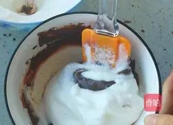 Cocoa Chiffon Cake Recipe Illustration 7