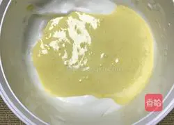 Illustration of how to make chiffon cup sesame cake 10