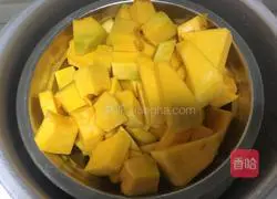 Pumpkin Chiffon Cake Recipe Illustration 3