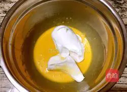 Hot noodle chiffon cake (eight-inch) recipe illustration 14