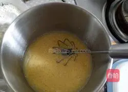 Illustration of how to make chiffon cup cake 3