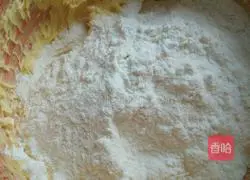 Illustration of how to make chocolate-decorated cookies 5