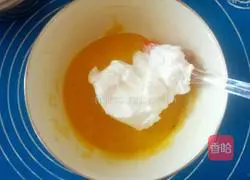 Banana Savarin Illustration of how to make chiffon cake 11