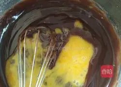 Brownie Cup Cake (Chocolate Sauce Version) Recipe Illustration 6