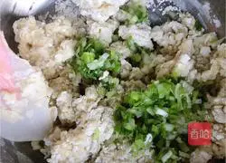 Illustration of how to make chive soda crackers 4