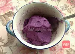 Purple Sweet Potato and Sesame Cake Recipe Illustration 5