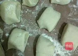 Illustration of how to make bean paste stuffed buns 7