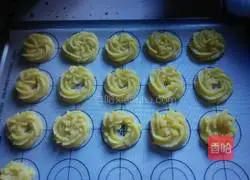 Super Crispy Butter Cookies (non-powdered sugar version) Recipe 6