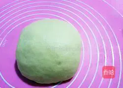 Illustration of making mushroom biscuits 5