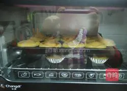 Illustration of how to make light cream condensed milk egg tart 14