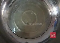 Illustration of how to make egg yolk finger biscuits 2