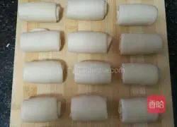 Suzhou-style mooncakes ~ Illustration of how to make flower filling 12