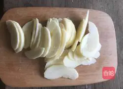 Apple Pudding Illustration of how to make pie 14