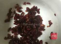 How to make cranberry cheese chiffon cake Illustration 1