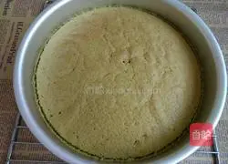 Spinach Chiffon Cake Recipe Illustration 15