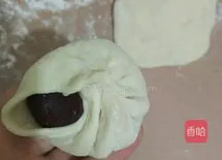 Illustration of how to make bean paste stuffed buns 10
