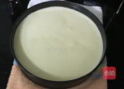 Illustration of how to make chiffon cake 9