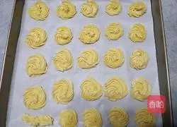 Illustration of how to make light cream cookies 9