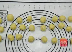 Berlin Biscuit Rings: Edible Christmas Decoration Illustration 6