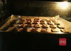 Chocolate Illustration of how to make nut cookies 9