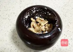 Illustration of how to make puzzle walnut porridge 4