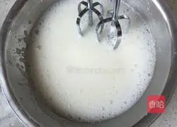 Illustration of how to make chiffon cake 6