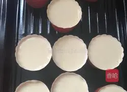 Illustration of how to make small cupcakes 8