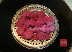 Illustration of how to make purple sweet potato filling 2