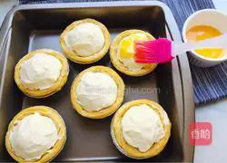 Illustration of how to make liquid cheese tart 10