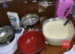 Illustration of how to make eight-inch chiffon cake 1