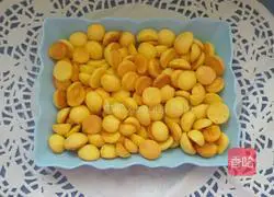 Egg yolk biscuits.Recipe 8