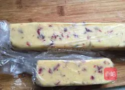 Illustration of how to make cranberry cookies 4
