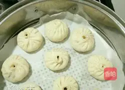 Illustration of how to make bean paste buns 12