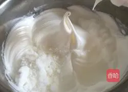 Illustration of how to make eight-inch chiffon cake 5