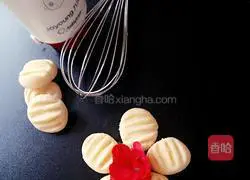 Illustration of how to make crispy biscuits 12