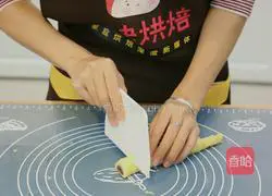 Illustration of how to make purple sweet potato crisps 11