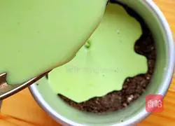 Illustration of how to make matcha mousse 5