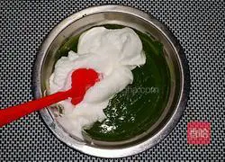 Matcha Chiffon Cake Recipe Illustration 6