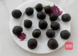 Milk-flavored bean paste snack bag recipe 7