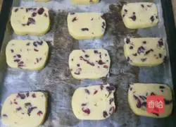 Illustration of how to make cranberry cookies 7