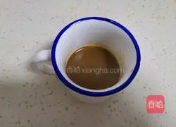 Illustration of how to make hollow chiffon cake with glaze 2