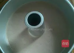 Chocolate Hollow Chiffon Cake Recipe Illustration 9