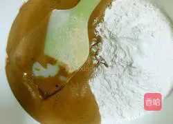 Illustration of how to make ginger sugar frosted biscuits 6