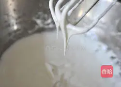 Illustration of how to make frosted biscuits 8