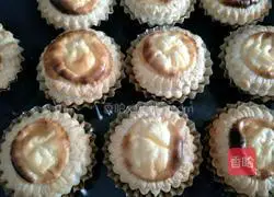 Homemade egg tarts Illustration of practice 10