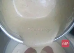 How to make eight-inch three-color chiffon cake Illustration 14